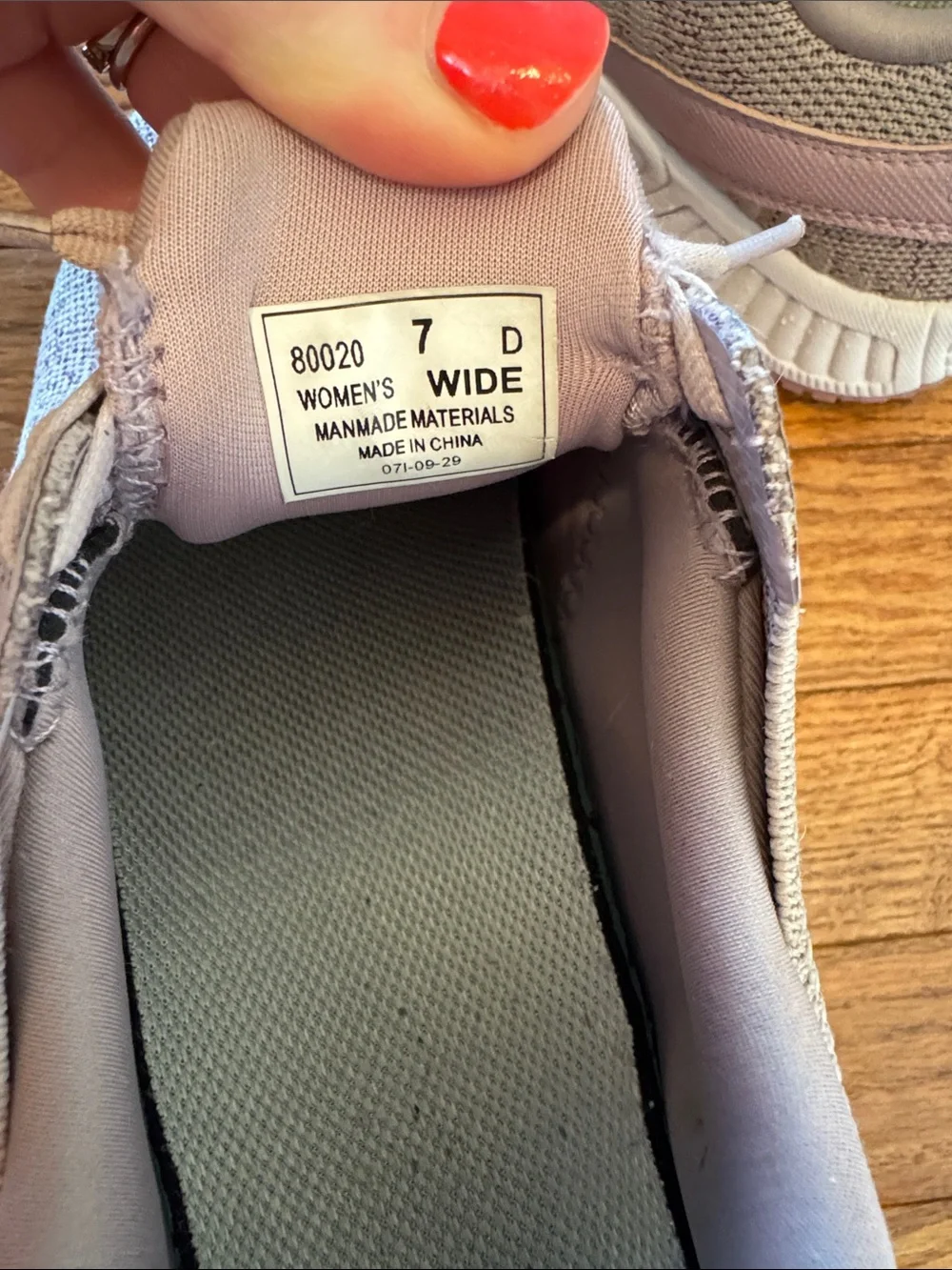 Light Mauve Knit Lace-Up Sneakers orthofeet kita hands free